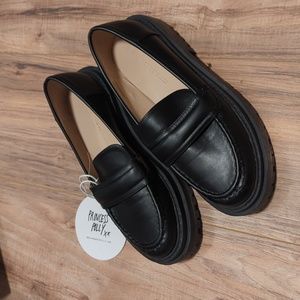 Black Loafer